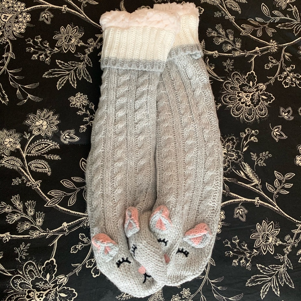 Long Fuzzy Kitty Slipper-Socks NWOT